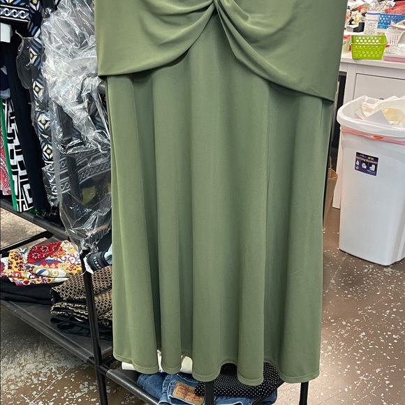 Ralph Lauren Olive Green Twist Front Midi Dress - Picture 4 of 8